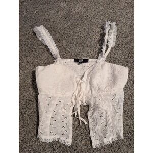 Madden NYC White Eyelet‎ Lace Trim Cami Crop Top